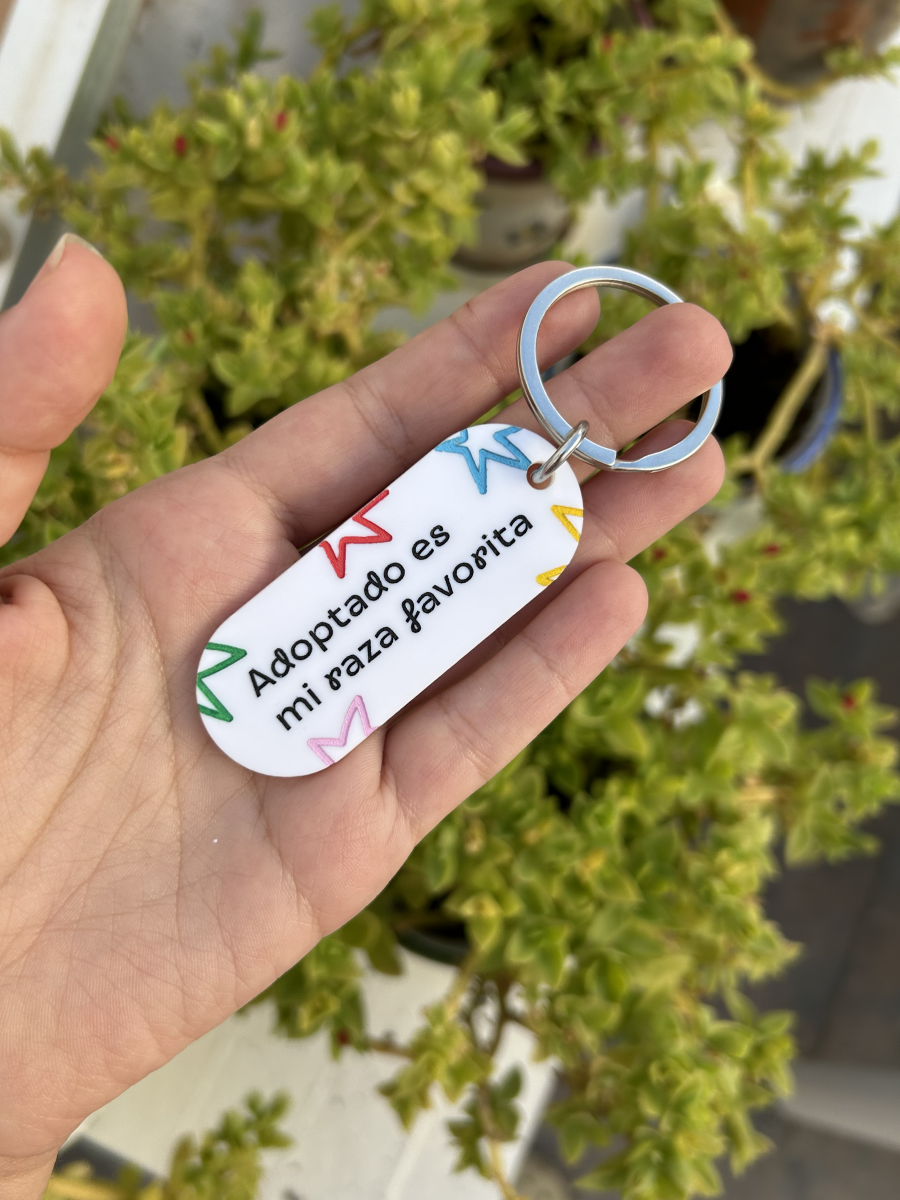 Llavero "Adoptado es mi raza favorita"
